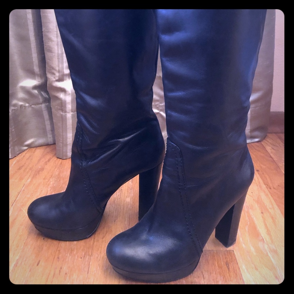 Knee-high Vince Camuto Boot